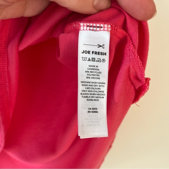 Joe Fresh relaxed fit t-shirt Women's small Red pink basic tee sustainable blend - Picture 3 of 8